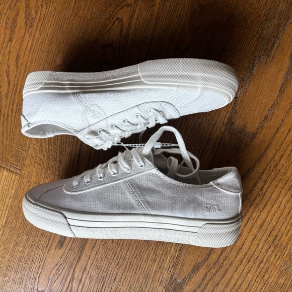 Sidewalk Low-Top Sneakers in Canvas - Picture 3 of 13